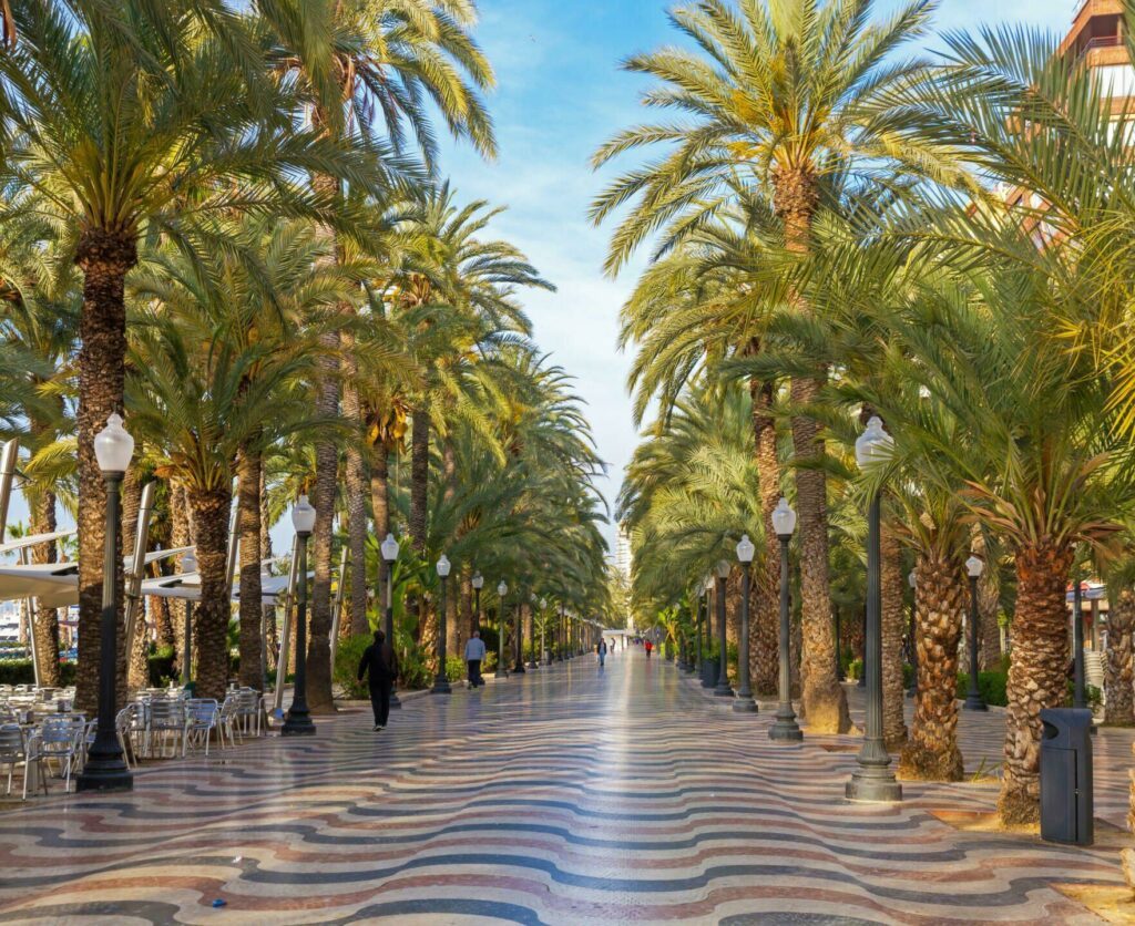Die Spanische Esplanade in Alicante