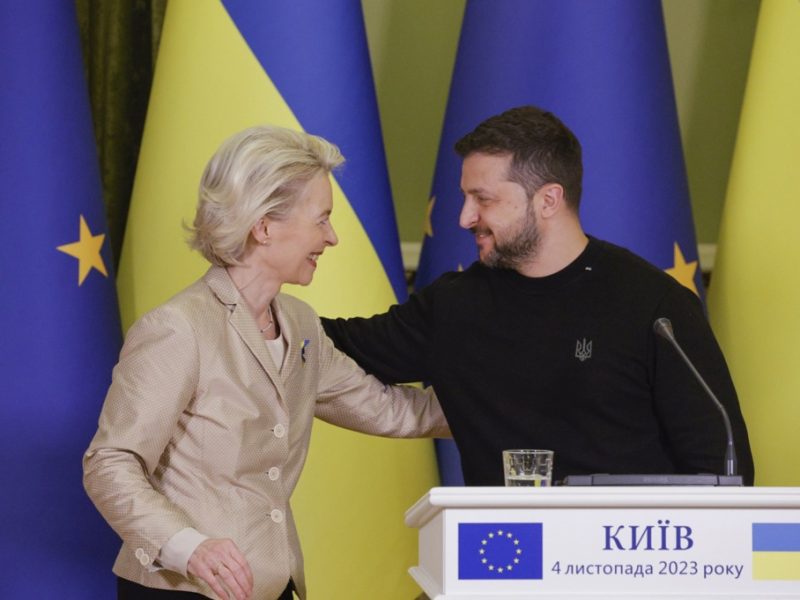 Die Europäische Kommission empfiehlt die Aufnahme von Beitrittsverhandlungen mit der Ukraine und Moldawien