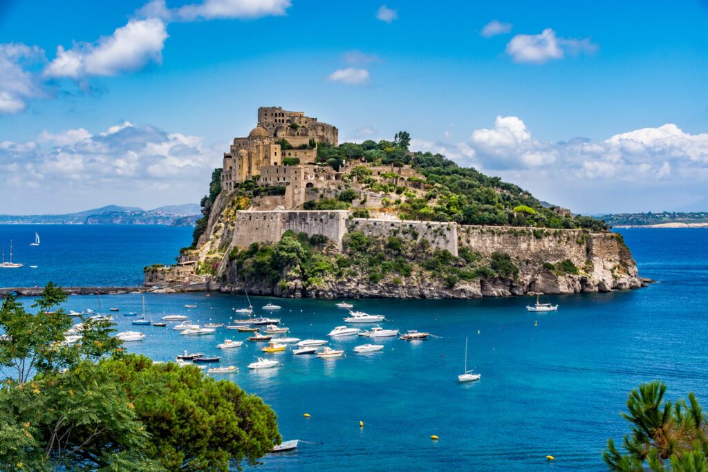 Castello Aragonese auf der Insel Ischia im Golf von Neapel