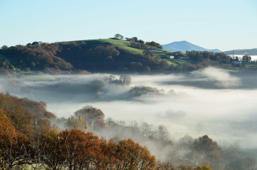 Wo kann man im Winter in Frankreich im Baskenland Urlaub machen?